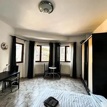 Old Town Cozy By Chr Luxury Property